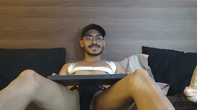 thomas_montiel webcam