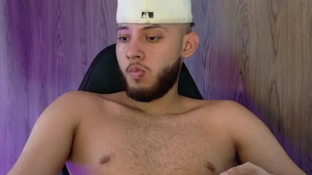 Ryan_Miller111 webcam