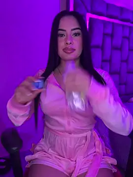 Nixiee_23 webcam