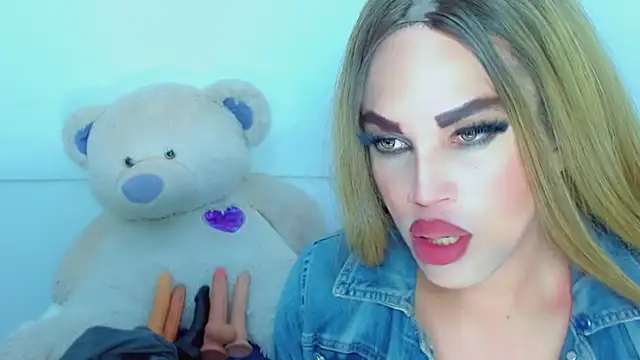 NharaBigCock webcam