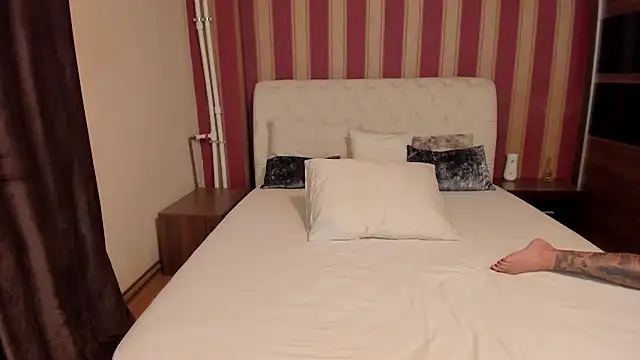 AshxleyPage webcam