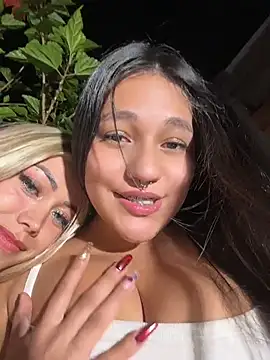 Emily_Gomezz webcam