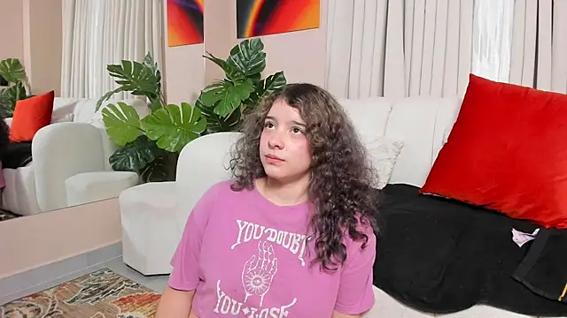 naira_velvett webcam