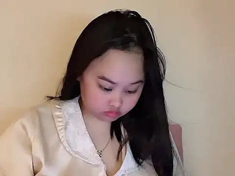 Nhungnhung88 webcam