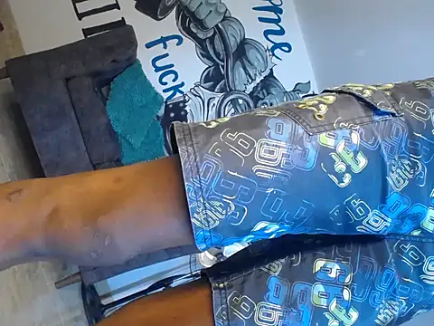 eylen_bigcock33 webcam