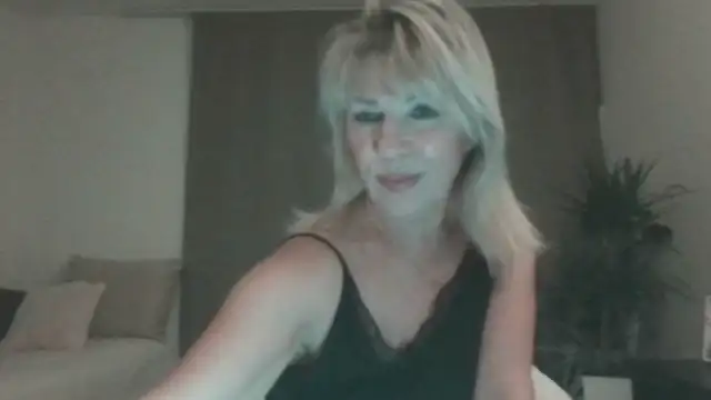 ElenRoche webcam