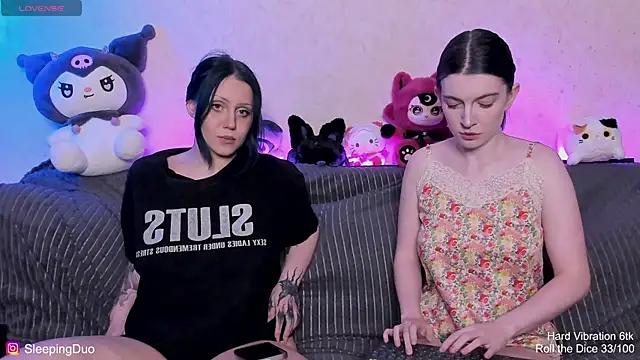 SleepingDuo live sex cam