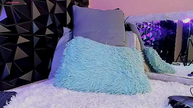 Alondra_sweet2 live cam on StripChat