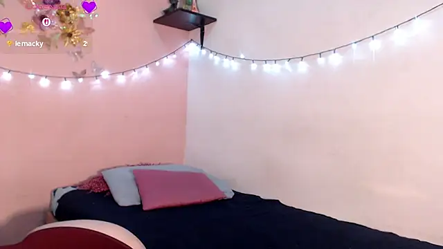 nicollejordan1 webcam