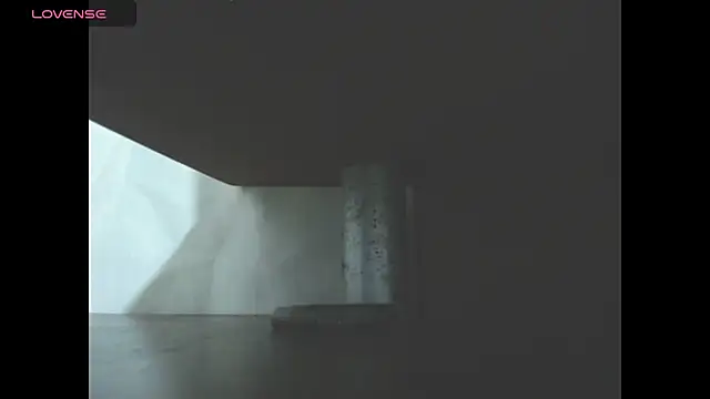 mystica_25 webcam