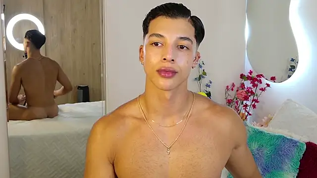 Troye_Williams webcam