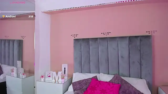 MiaPortmass_ live cam on StripChat