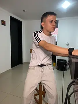 _Leo_Boy webcam