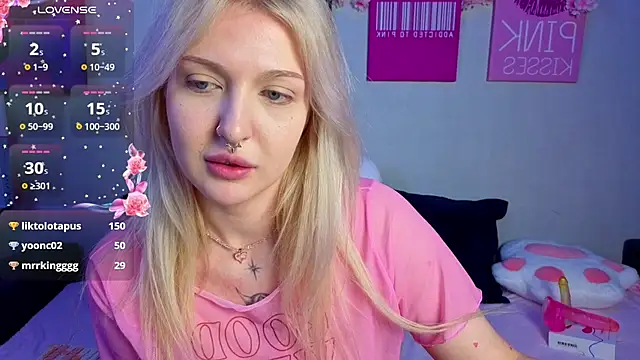 blondiesummer - BlondieSummer's free webcam - UK Sex Cams