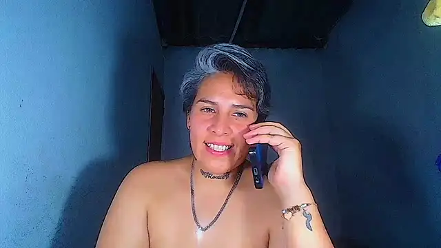 Yessi_rousse webcam