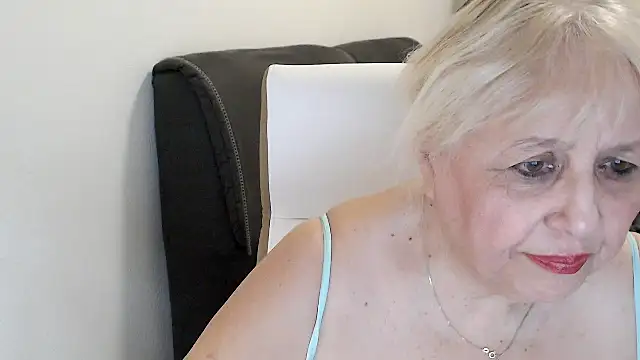 SusiLifeXXX webcam