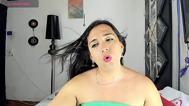 SARAMISHA webcam