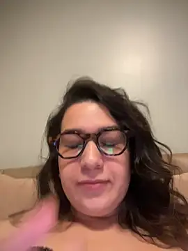 amooraaamoon webcam