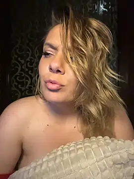 KrisKkiki webcam