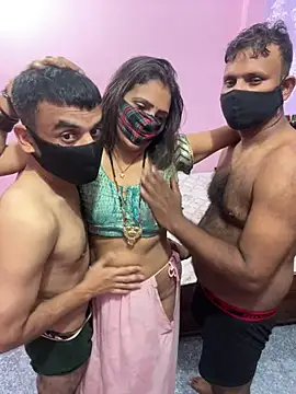 Sexy_vanshika01 live cam on StripChat