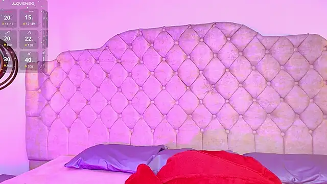 Violette_Noir webcam