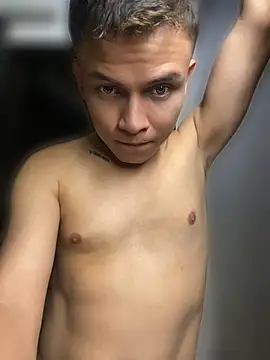 _Leo_Boy webcam