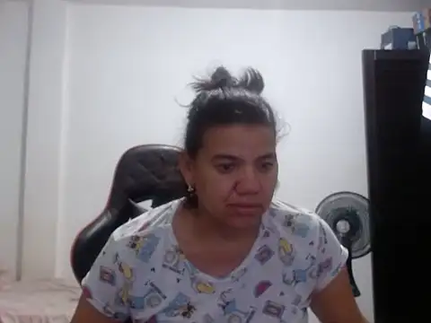 Adriana_0312 webcam