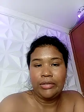 DALILAA_CURVY webcam