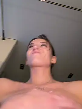-AngelAri-