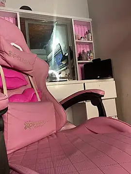monicasex_ (F young) - two fingers in my ass
