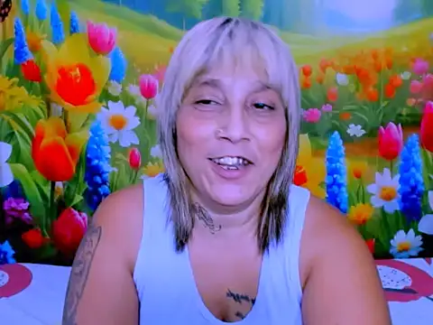 indianroxy webcam