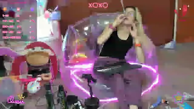 Skinygirl live cam on StripChat