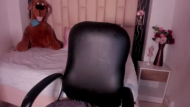 lia_mariana webcam
