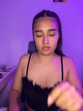I_Samanthaa webcam