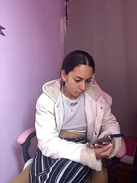 DulceLatinaxo webcam