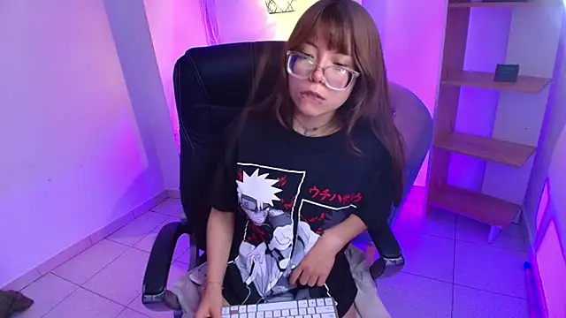 uchiiky_doll webcam