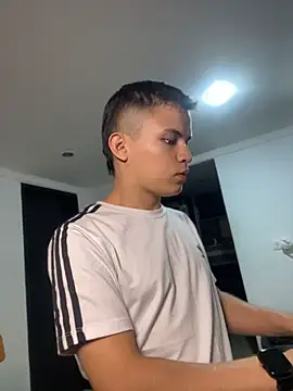 _Leo_Boy webcam