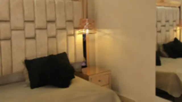 FoxxxyPink webcam