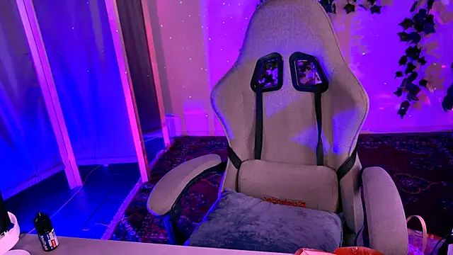 Kumiho_7777 webcam