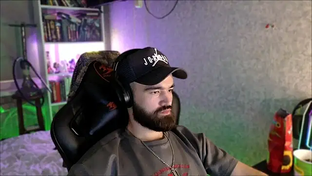 _Serious_Man webcam