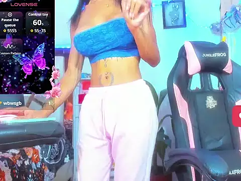 La_mas_doll2 webcam