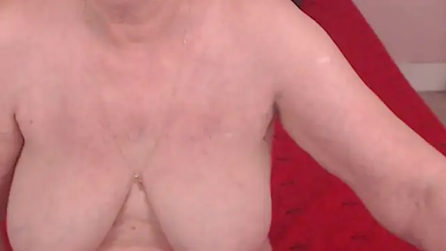 LadyAlana webcam