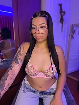 maaddyXXX webcam