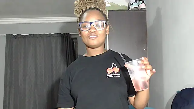 angeline600 (F young) - dildo fuck till squirt