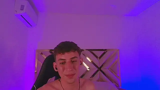 Terry_Grace live cam on StripChat