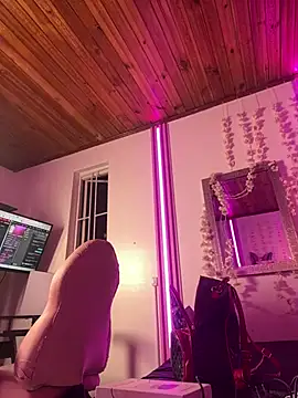 Taliaaa_Paris webcam