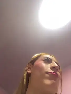 NicolleMonroee webcam