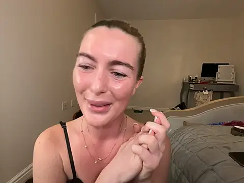 lola_raeXX webcam