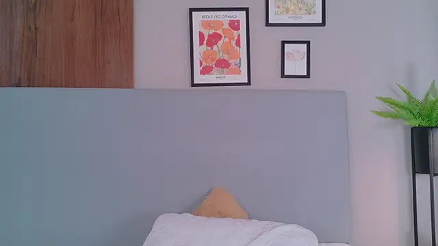 LanaRozz webcam