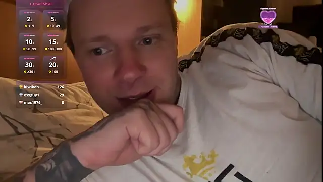 monster_d_2025 webcam
